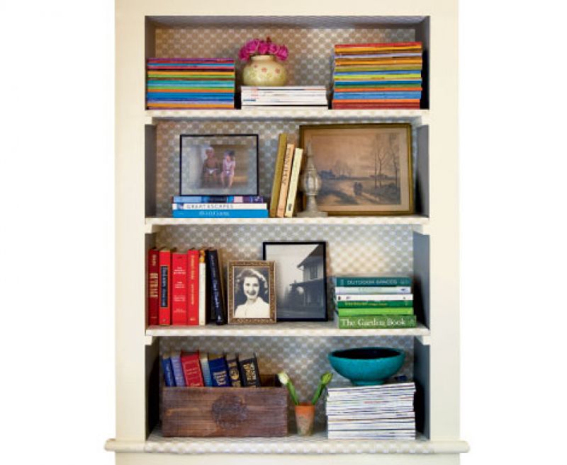 Quick Tips: Restyle Your Bookshelves