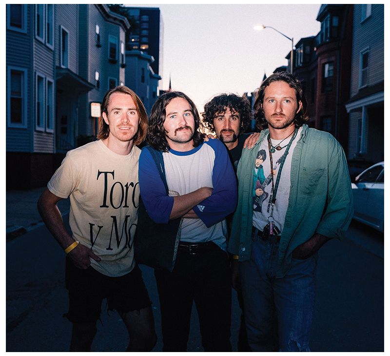 Easy Honey infuses its surfer aesthetic into its latest EP “Ooooo”