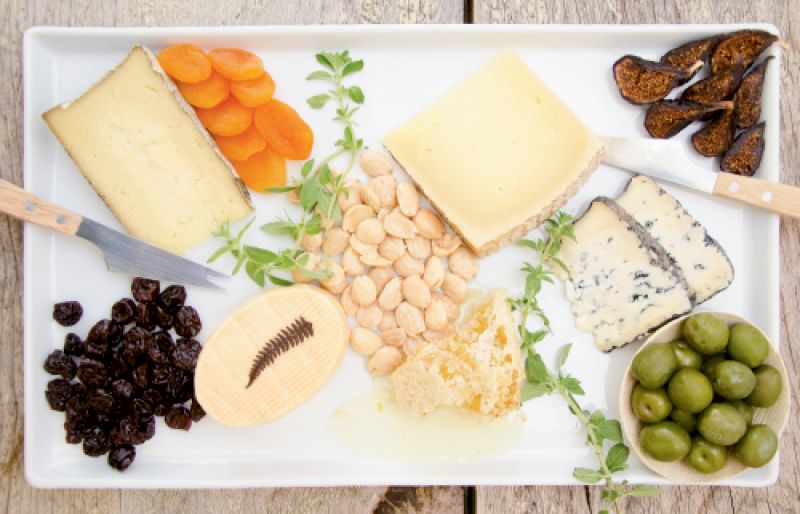 How to Assemble a Cheese Plate