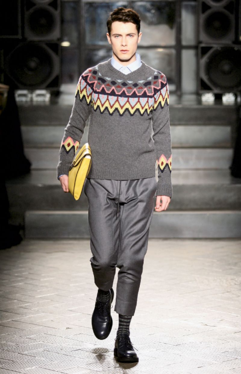 How to Wear Cropped Pants