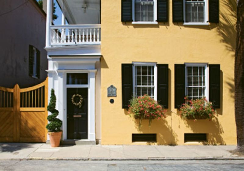 Downtown: A Young Family’s Society Street Single