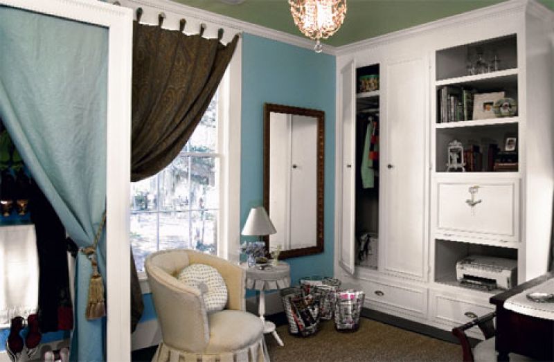 Small Spaces: Cluttered Bonus Room to Glam Dressing Room