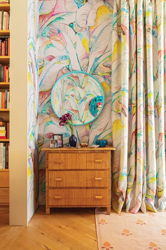 Step Inside: Designer Angie Hranowsky’s Stunning Modern Bungalow Brimming with Art
