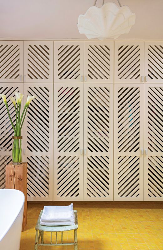 Step Inside: Designer Angie Hranowsky’s Stunning Modern Bungalow Brimming with Art