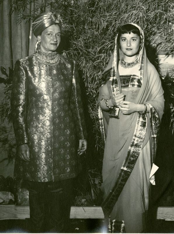 For more than a half century, “Charleston’s Grandest Dame” hosted a New Year’s Eve masquerade ball at Medway