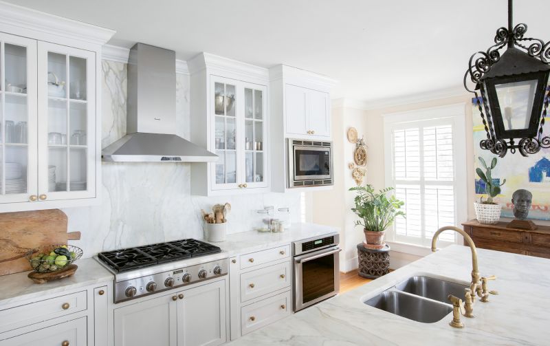 They also upgraded the appliances for home chef Melvin and added brass fixtures.