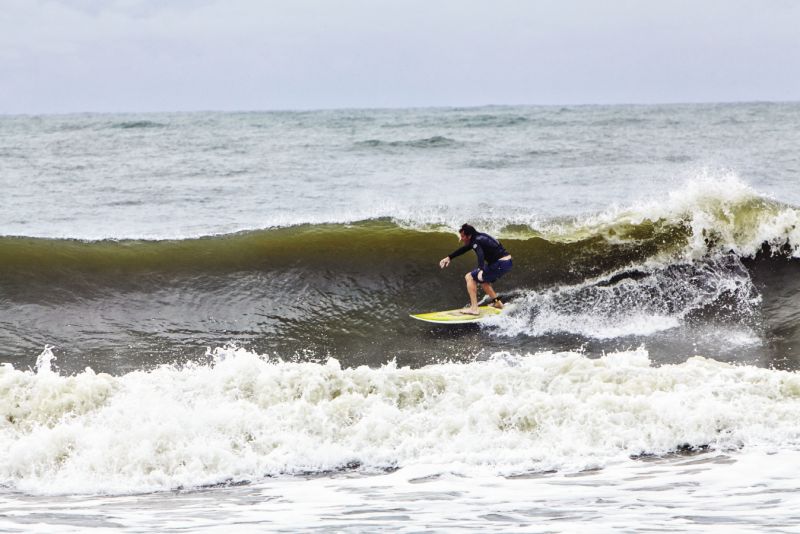 Chris Dixon sets a speedy line miles from home.