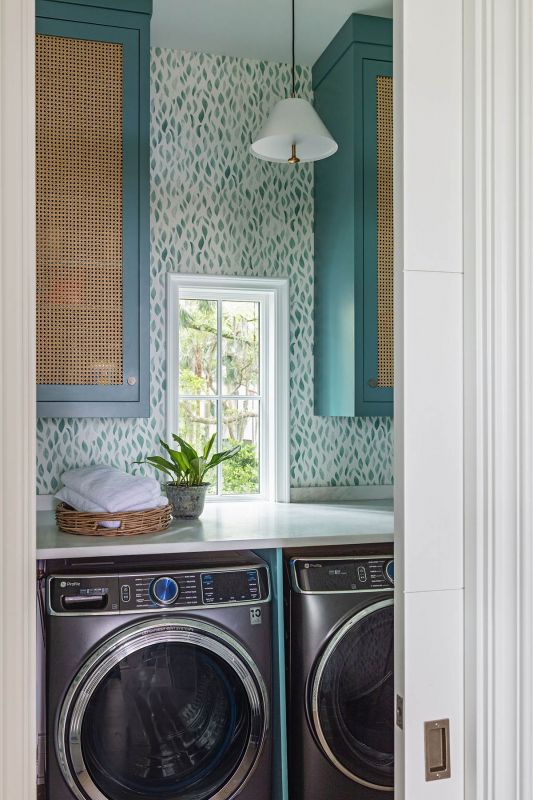 Wallpaper in the laundry