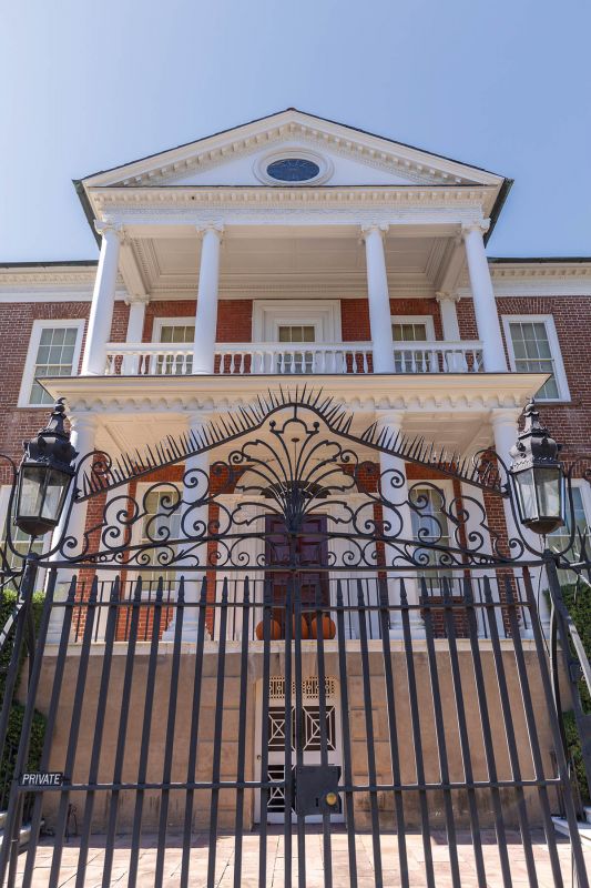 Built circa 1769, the Miles Brewton House served as British army headquarters for two years during the War for Independence.
