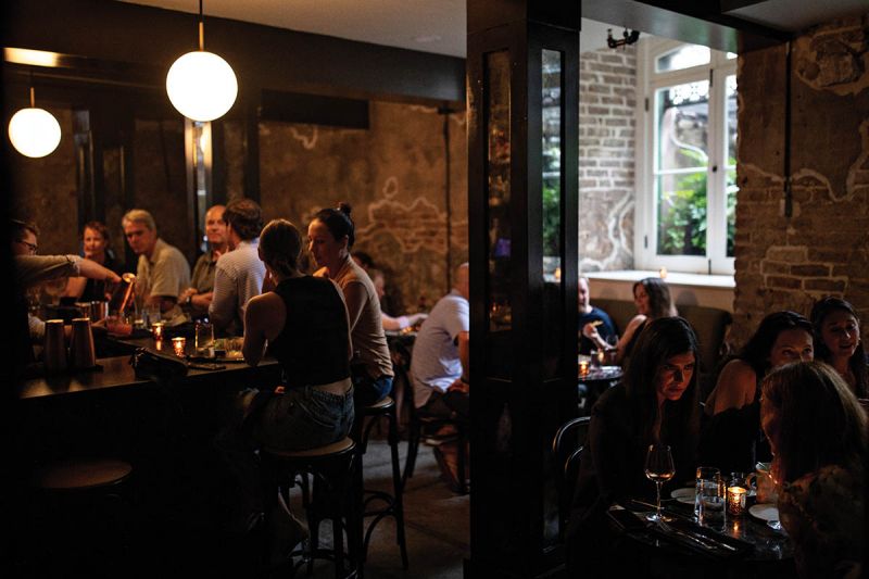 Bar Vauté, below Brasserie La Banque