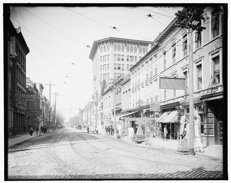 Broad Street facing west, circa 1900