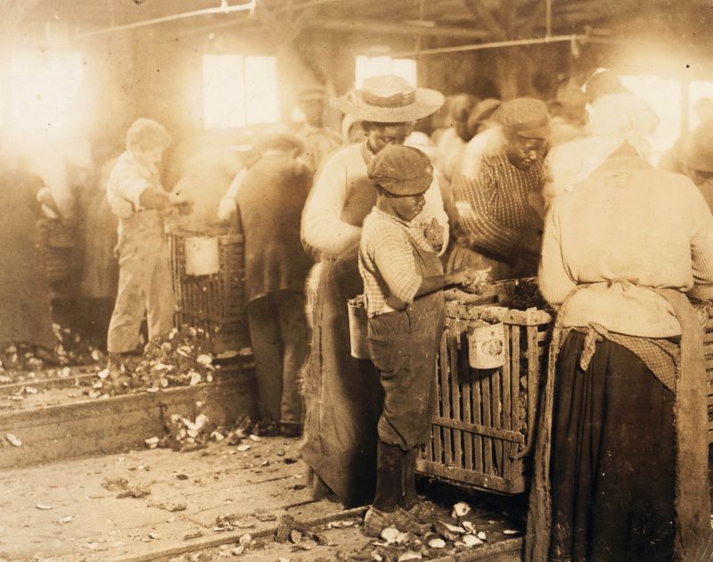 Oyster shuckers at work at the Varn & Platt Canning Co. in Bluffton circa 1913.