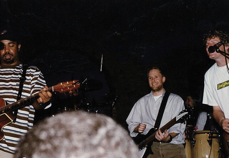 Wadley sits in with Hootie & the Blowfish; Darius Rucker, Mark Bryan, and the band were regulars at the Farm in the 1990s.